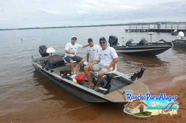 Barcos Alugar Imperial Guia de Pesca e Piloteiro em Miguelopolis - Barcos e Pesca Imperial Guia de Pesca em Miguelópolis SP