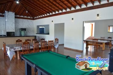 Hotel e Rancho Girassol para Alugar em Miguelopolis - Varanda com Área Gourmet
