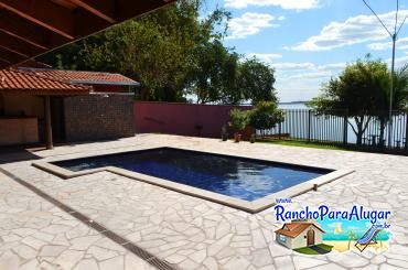 Rancho Ribeiro para Alugar em Miguelopolis - Piscina