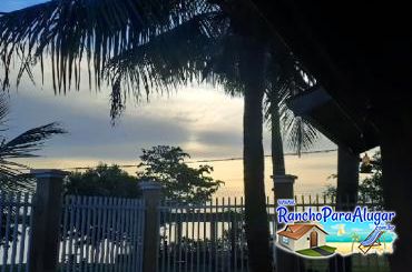 Rancho Portugal para Alugar em Miguelopolis - Vista da Piscina para o Rio