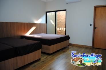 Rancho Meirival 6 para Alugar em Miguelopolis - Interior das Suites