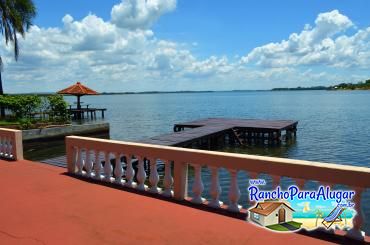 Rancho Recanto do Rio Grande para Alugar em Miguelopolis - Vista da Área de Churrasco para o Rio