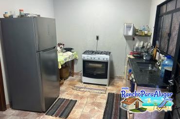 Rancho 05 para Alugar em Miguelopolis - Cozinha