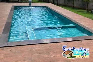 Rancho 05 para Alugar em Miguelopolis - Piscina com Hidromassagem